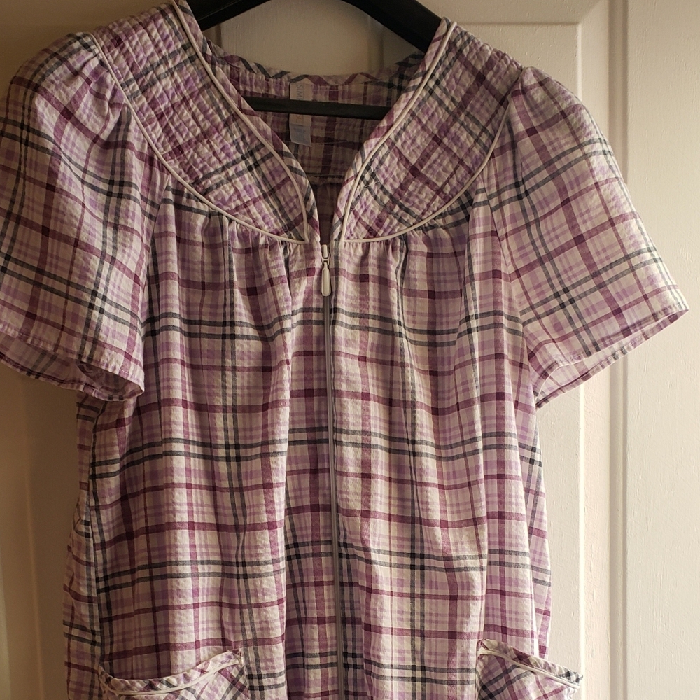 Housecoat sleepwear
